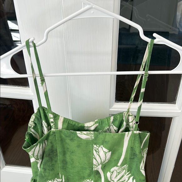 Green Halter Sleeveless Maxi Sundress🌿 - Picture 9 of 9